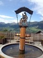 01 Dorffest in Fendels im Oberinntal. Hier ein Foto vom Dorfbrunnen